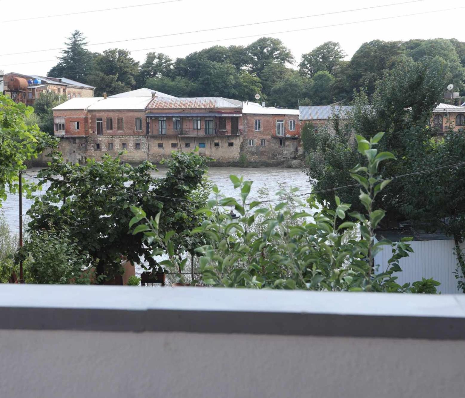 Aparthotel Rioni Kutaisi Exterior foto